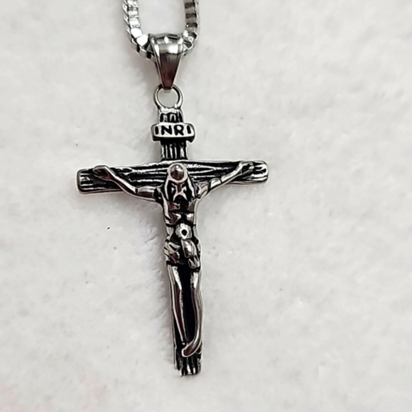 Mens Stainless Steel Crucifix Cross Pendant Necklace - Picture 12 of 12